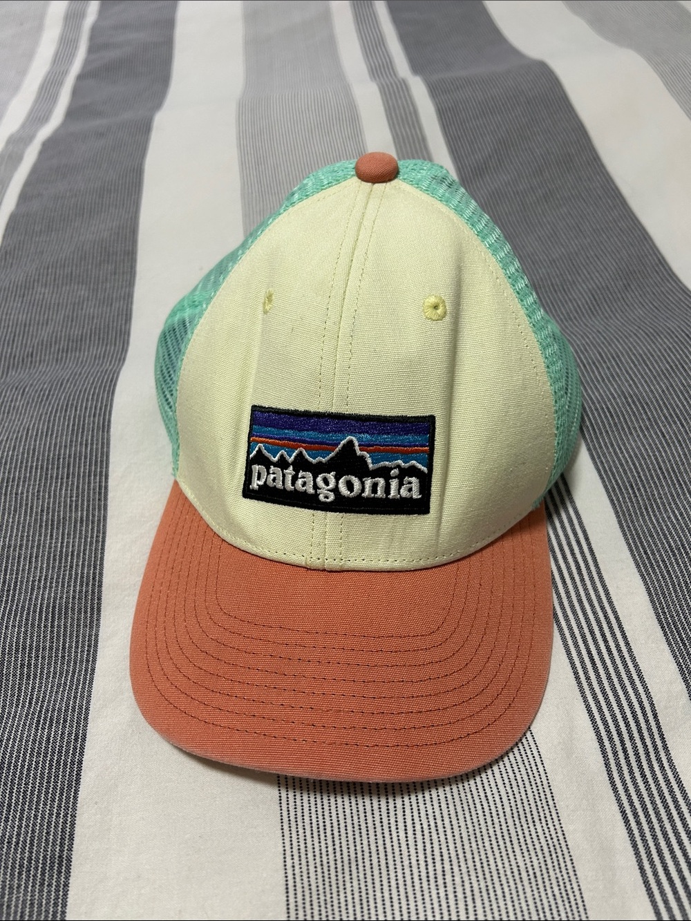 Patagonia Men’s Trucker Hat - Cream Front, Mint Mesh & Coral Brim